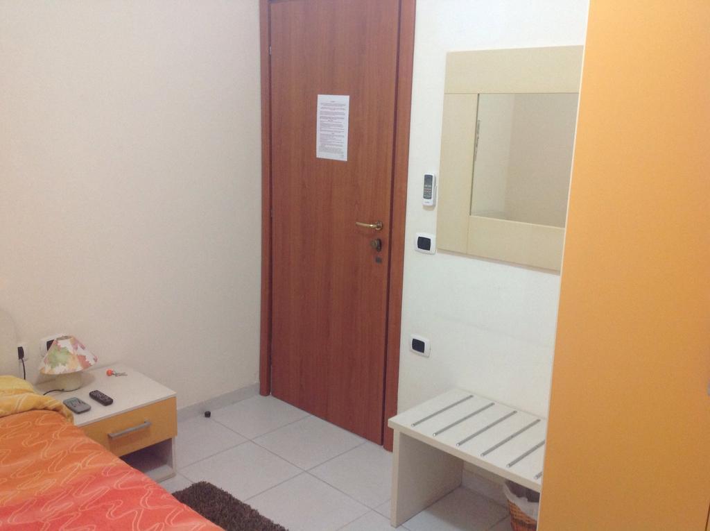 B&B Donna Nina Gioia Tauro Szoba fotó